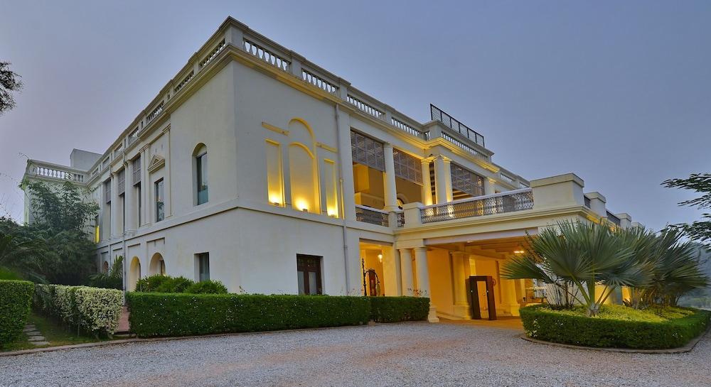 Taj Nadesar Palace Varanasi Exterior foto